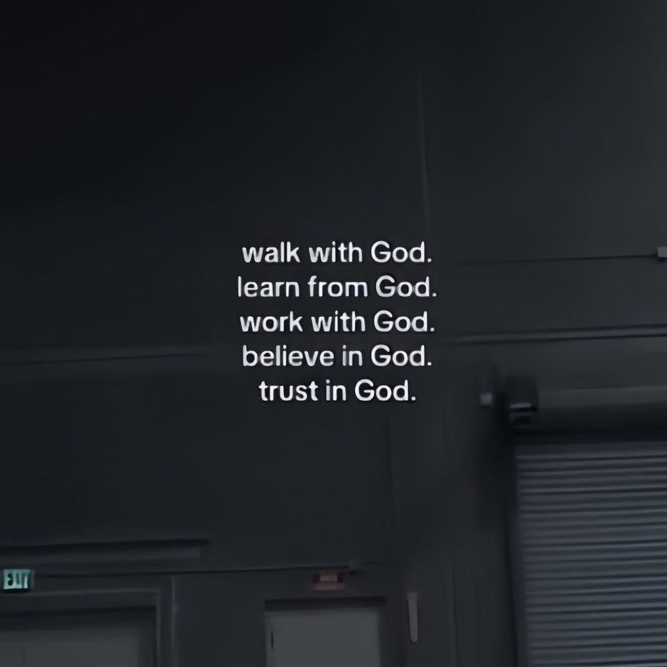Group avatar for Bible Study | Group Talks💕