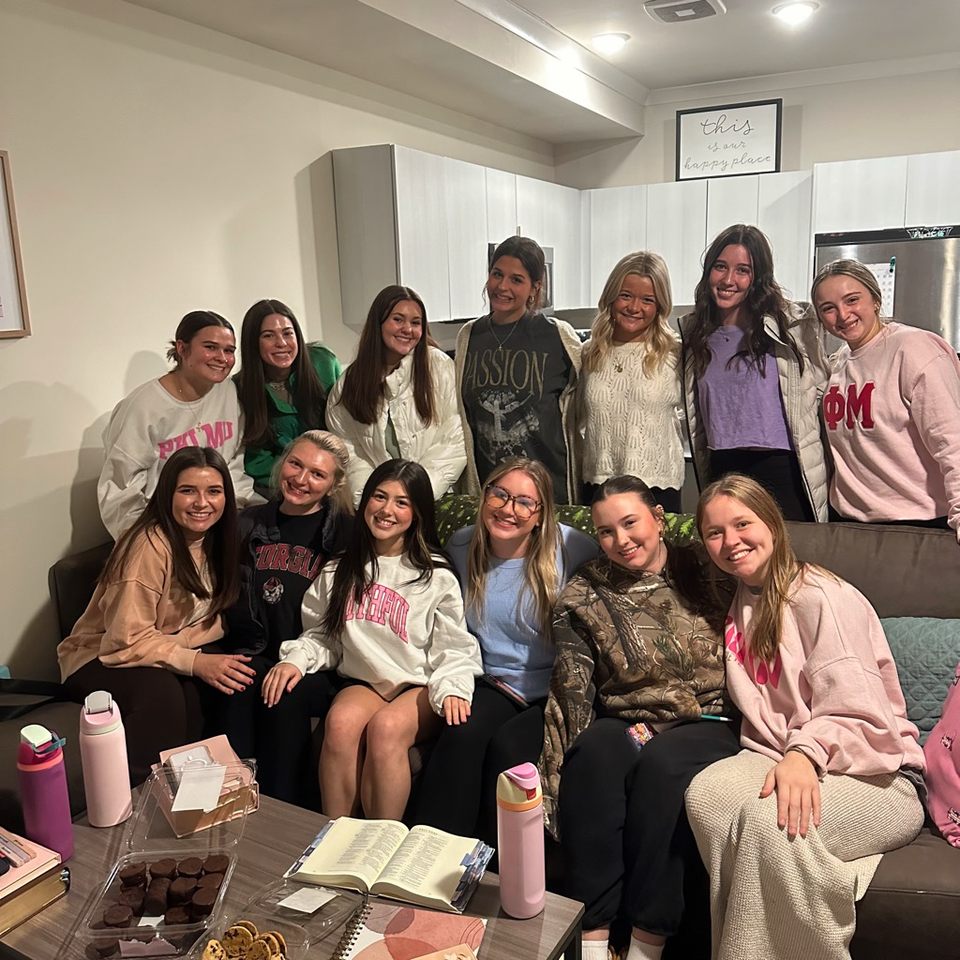 Group avatar for phi mu bible study 🫶🏻