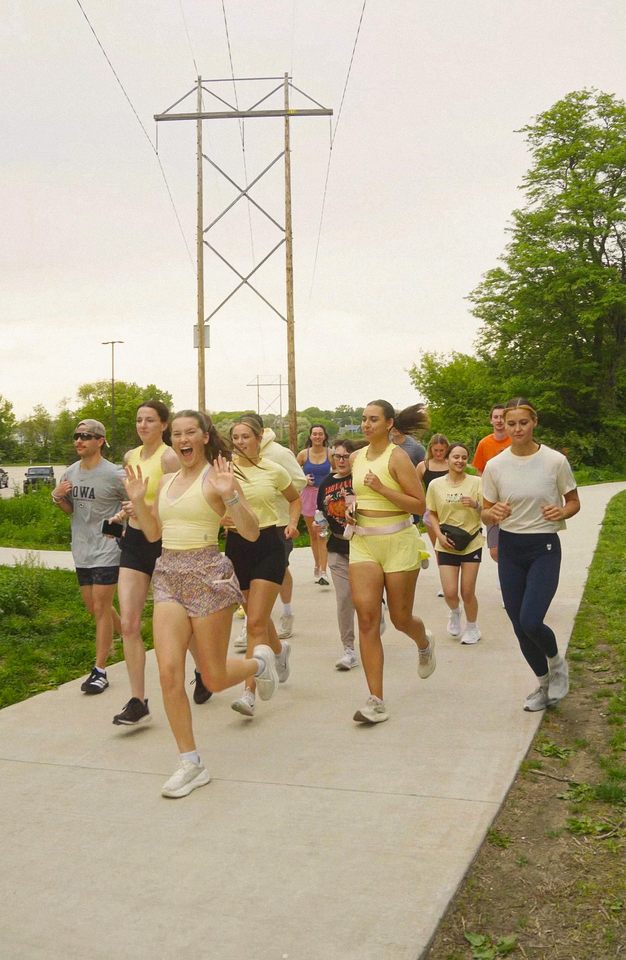 Group avatar for ✨POP UP RUN CLUB✨