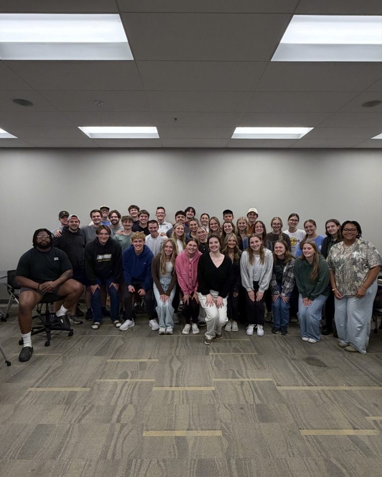 Group avatar for Lindenwood Cru Chat 26-27