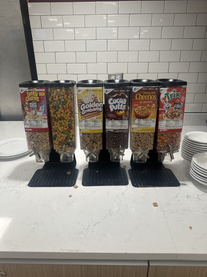 Group avatar for Eat all the cereal at the caf