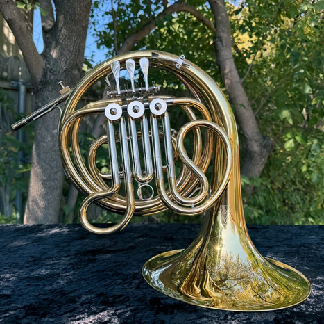 Group avatar for Horns &amp; Mellos International