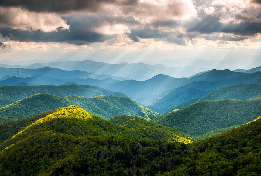 Group avatar for Great Smoky Mountains Minyanim Chat